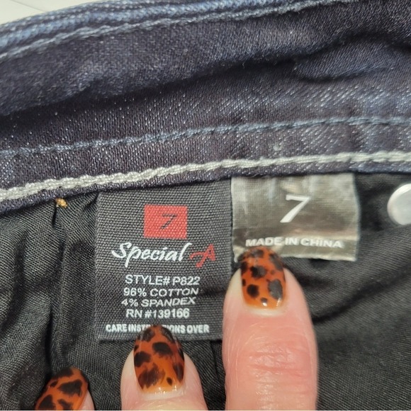 Dark Wash Distressed Skinny Jeans Special A Denim Size 7 EUC - Picture 8 of 8